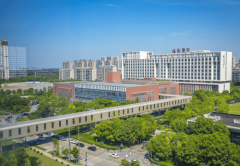 现实购房过程中取开辟商、银行等连结亲近沟